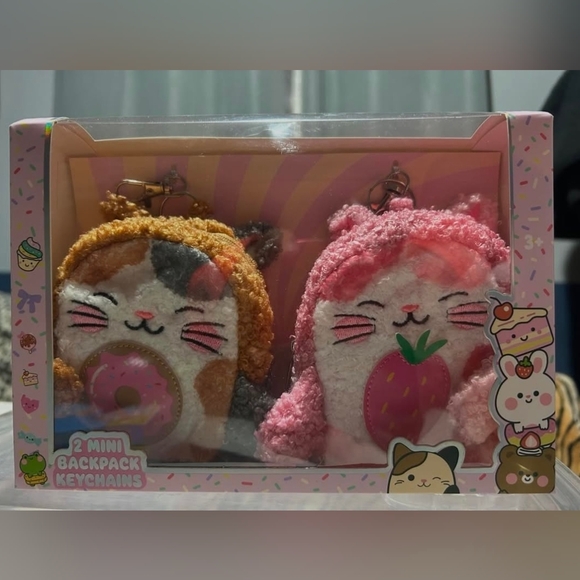 Simple Pleasures Mini Backpack Keychain - Picture 4 of 4